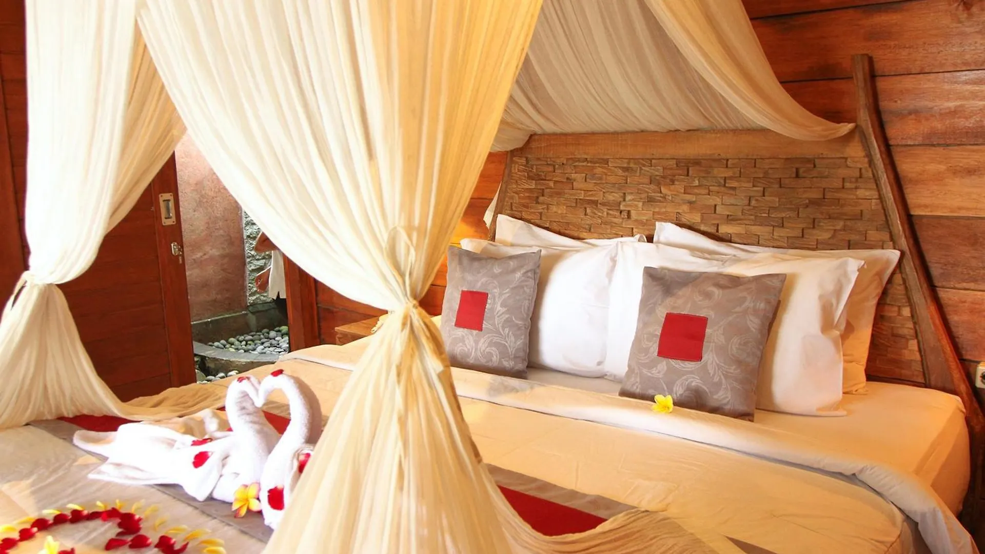 Villa Belvilla Moksha Ceking Rice Terracenearubud Jungle Swing