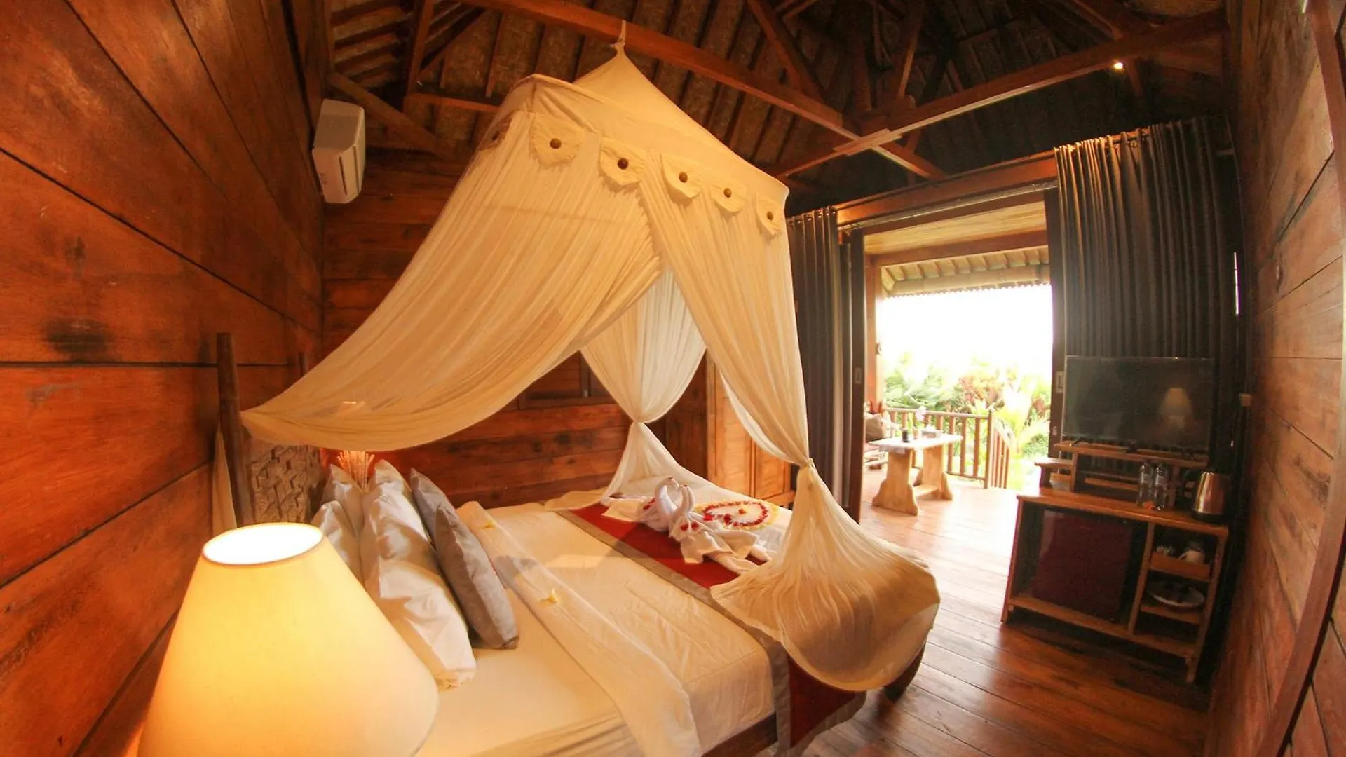 Belvilla Moksha Ceking Rice Terracenearubud Jungle Swing Indonesia